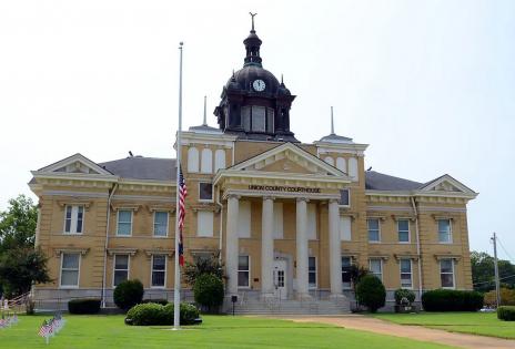 Judge lets ex-Ole Miss student walk on attempted murder charge